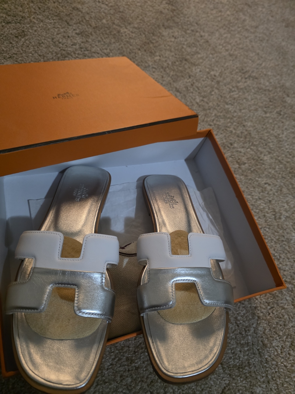 Hermes White and Silver Oran Slide Sandals - Women's 40 Rare - Picture 2 of 4